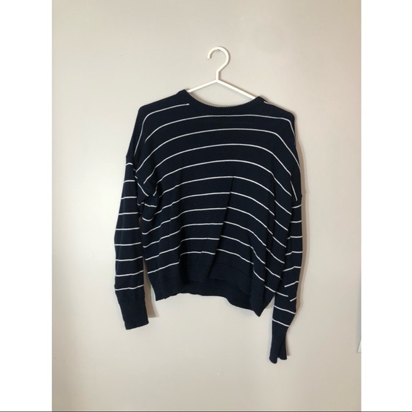 Brandy Melville crew neck